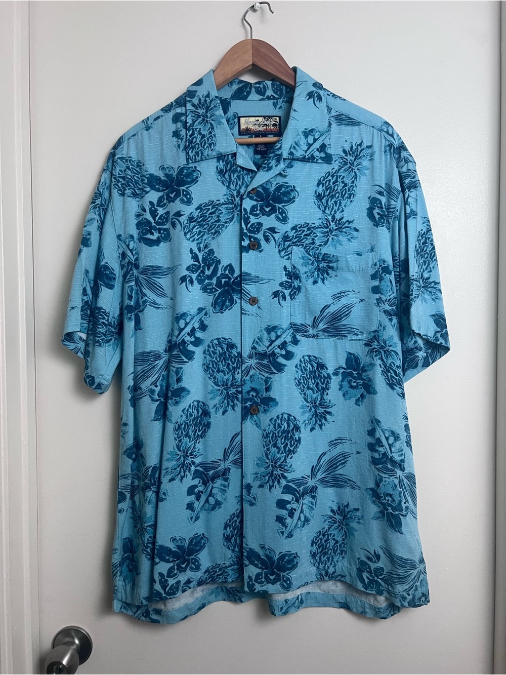 Havana Jack's Cafe 100% Rayon Hawaiian Camp Shirt Blue Pineapple Aloha Large